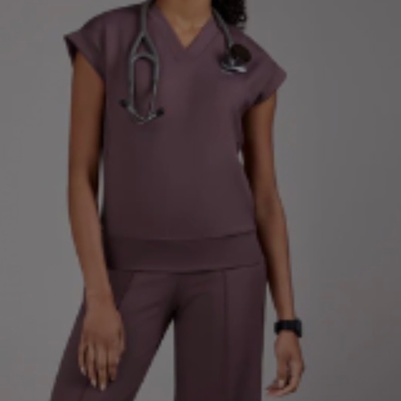 Figs Other - Figs Scrub top